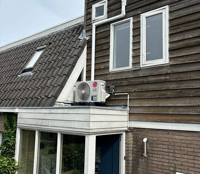 Buitenunit LG van energiezuinige lucht-lucht warmtepomp