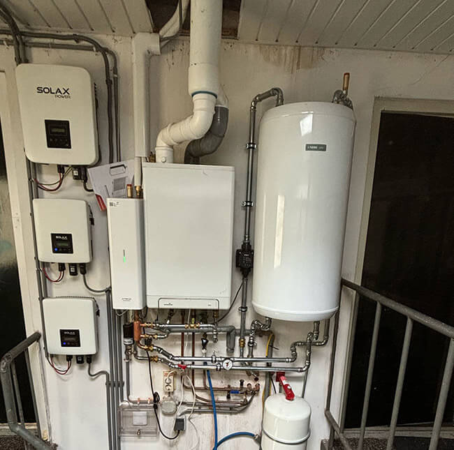 Hybride-warmtepomp en warmtepompboiler met omvormers