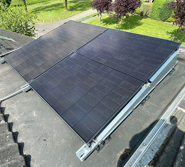 Zonnepanelen Hardenberg op dakkappel