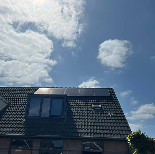 Zonnepanelen in Buitenpost