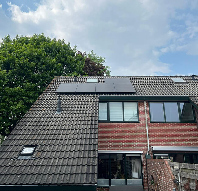 Zonnepanelen installatie Flevoland
