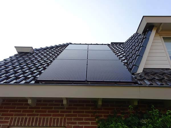 Installatie van zonnepanelen adviseur
