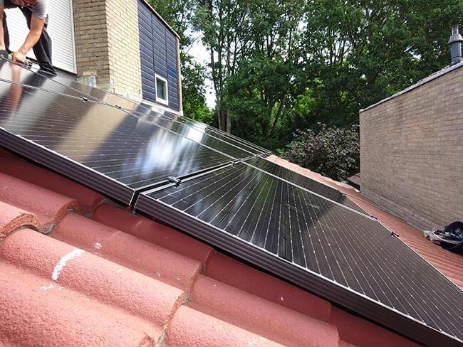 Installatie van zonnepanelen in Zuidlaren
