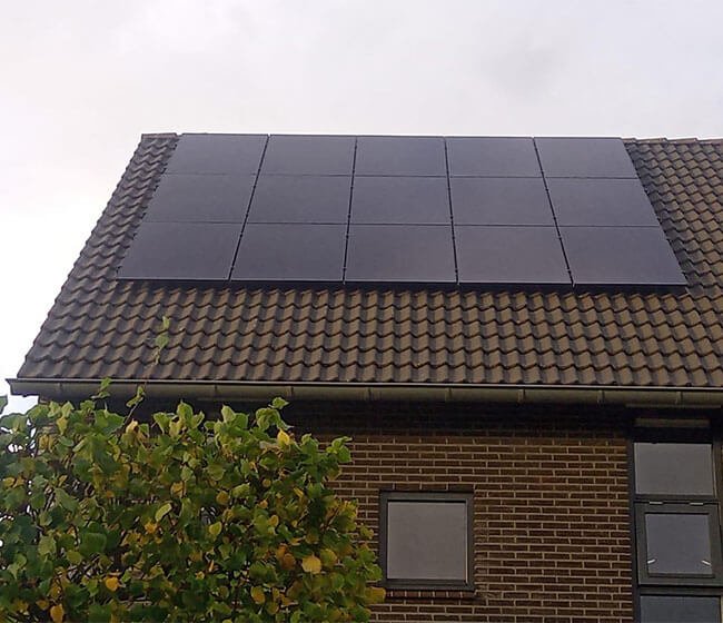 Professionele zonnepanelen installatie Zuidhorn