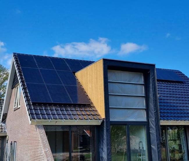 Zonnepanelen in Uithuizen