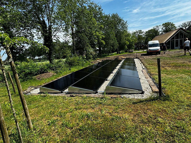 Zonnepanelen in de tuin