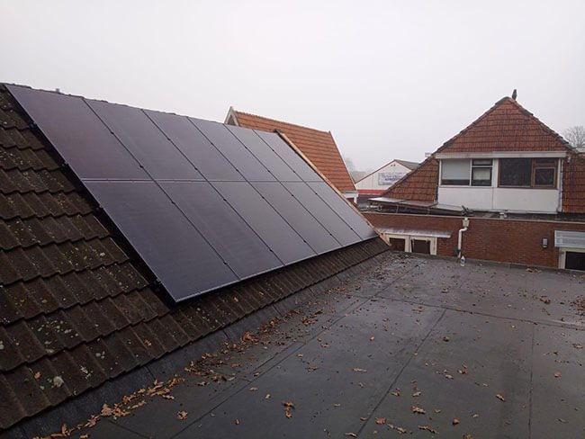 Geld besparen met zonnepanelen Surhuisterveen